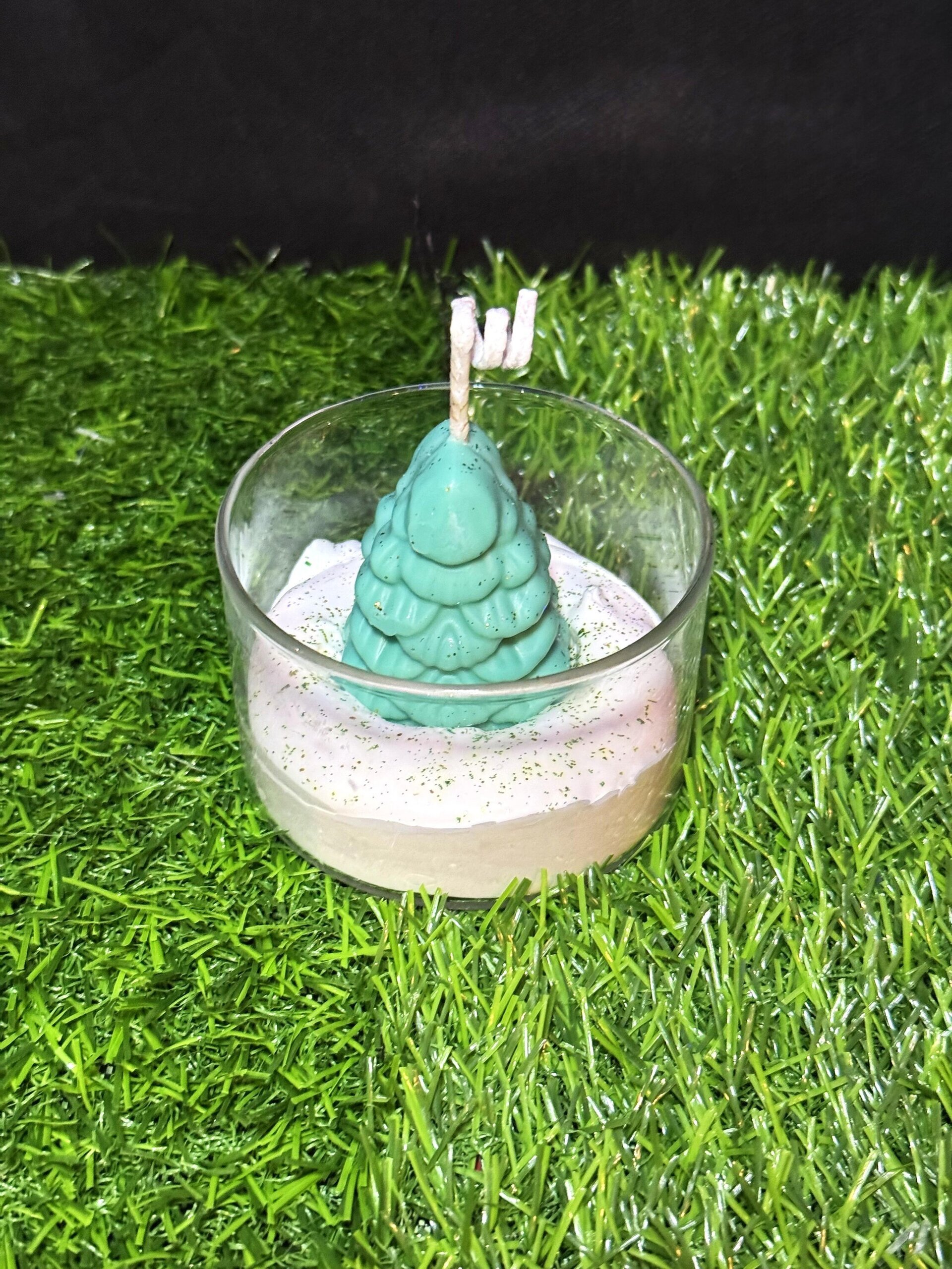 Vela aromática decorativa abeto en la nieve - 2